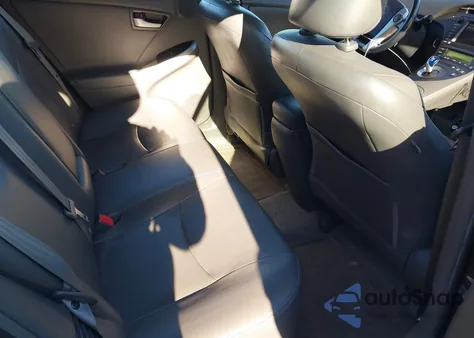 2011 Toyota Prius Four z USA, uszkodzony, nr VIN JTDKN3DU8B0300705